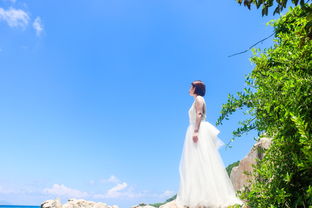 一個人穿上婚紗與旅行結婚 三亞站
