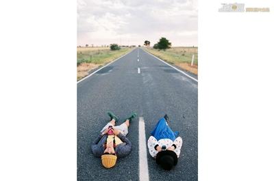 不再獨(dú)自旅行:生活原本樣子的婚紗照(52)_校園內(nèi)外